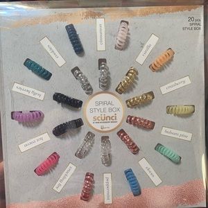 20 pack scünci spiral style hair accessories.